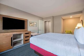 Hampton Inn East Aurora