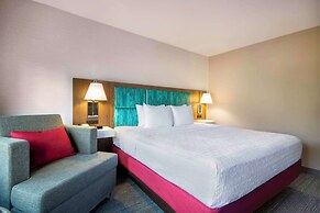 Hampton Inn East Aurora