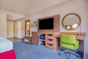 Hampton Inn East Aurora
