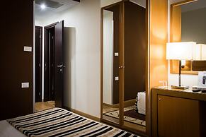 Sardegna Hotel, Suites & Restaurant