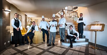 Sardegna Hotel, Suites & Restaurant