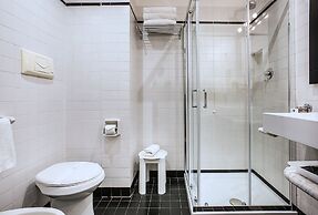 Sardegna Hotel, Suites & Restaurant