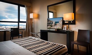 Sardegna Hotel, Suites & Restaurant