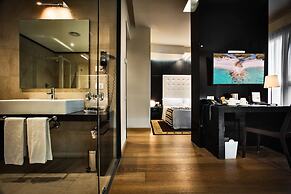 Sardegna Hotel, Suites & Restaurant