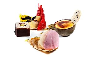 Sardegna Hotel, Suites & Restaurant