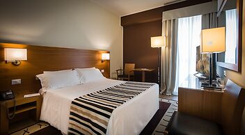 Sardegna Hotel, Suites & Restaurant