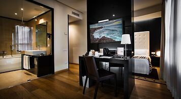 Sardegna Hotel, Suites & Restaurant