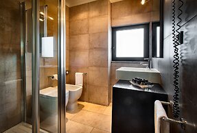 Sardegna Hotel, Suites & Restaurant