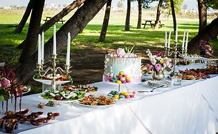 Sardegna Hotel, Suites & Restaurant