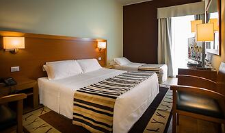 Sardegna Hotel, Suites & Restaurant