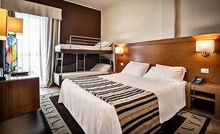 Sardegna Hotel, Suites & Restaurant