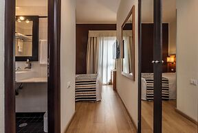 Sardegna Hotel, Suites & Restaurant