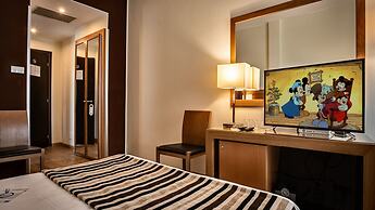 Sardegna Hotel, Suites & Restaurant