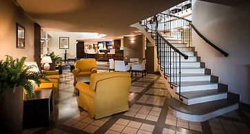 Sardegna Hotel, Suites & Restaurant