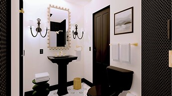 Centrella Hotel, A Kirkwood Collection Hotel