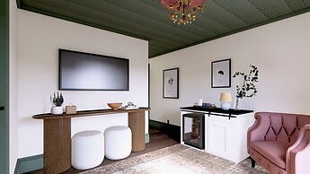 Centrella Hotel, A Kirkwood Collection Hotel