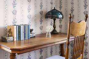 Centrella Hotel, A Kirkwood Collection Hotel