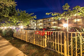 Avania Inn of Santa Barbara