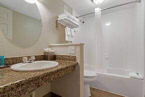 Inn on Destin Harbor, an Ascend Collection Hotel