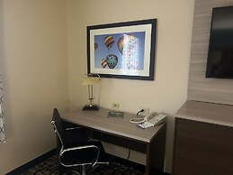 Baymont by Wyndham Ft. Leonard/Saint Robert