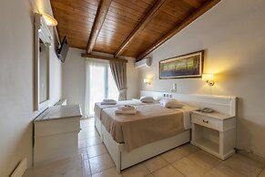 Parnassos Delphi Hotel