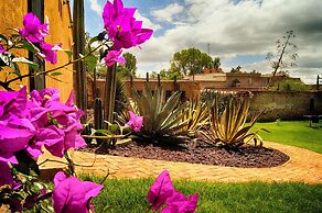 Hacienda Sepulveda Hotel & SPA