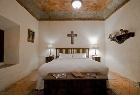 Hacienda Sepulveda Hotel & SPA