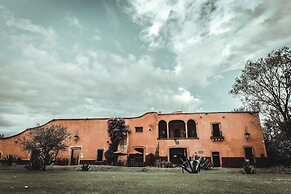 Hacienda Sepulveda Hotel & SPA