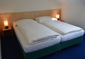 Central Hotel Post