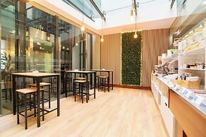 The Azoriani Boutique, an Ascend Collection Hotel