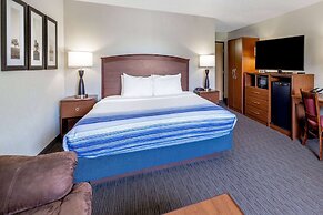 AmericInn by Wyndham Dickinson