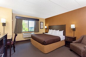 AmericInn by Wyndham West Bend