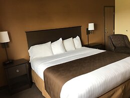 AmericInn by Wyndham West Bend