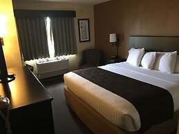 AmericInn by Wyndham West Bend