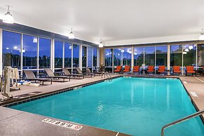 Holiday Inn Express Hotel & Suites Florence I-95 at Hwy 327 by IHG