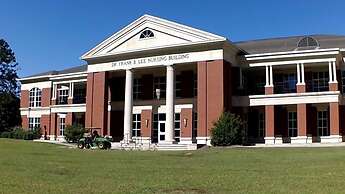 Holiday Inn Express Hotel & Suites Florence I-95 at Hwy 327 by IHG