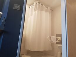 Holiday Inn Express Geneva Airport by IHG