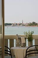 Viktoria Palace Hotel