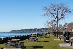 Ocean Promenade Hotel