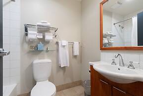 Ocean Promenade Hotel