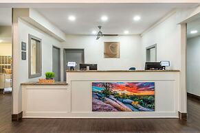 Comfort Inn & Suites St. Louis - Chesterfield
