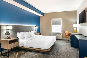 Comfort Inn & Suites St. Louis - Chesterfield