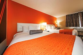 Howard Johnson by Wyndham Winnipeg West