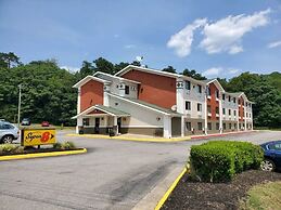 Super 8 by Wyndham Salem VA
