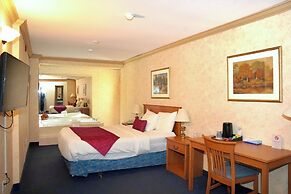 Glengate Hotel & Suites