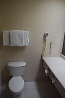 Days Inn by Wyndham Leamington