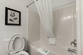 Country Inn & Suites by Radisson, Hinesville, GA