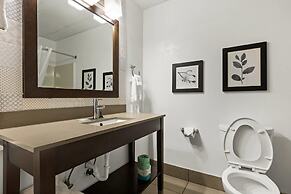 Country Inn & Suites by Radisson, Hinesville, GA