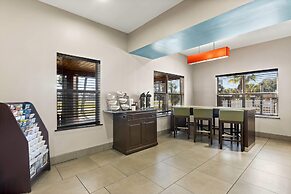 Country Inn & Suites by Radisson, Hinesville, GA