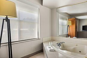 Country Inn & Suites by Radisson, Hinesville, GA